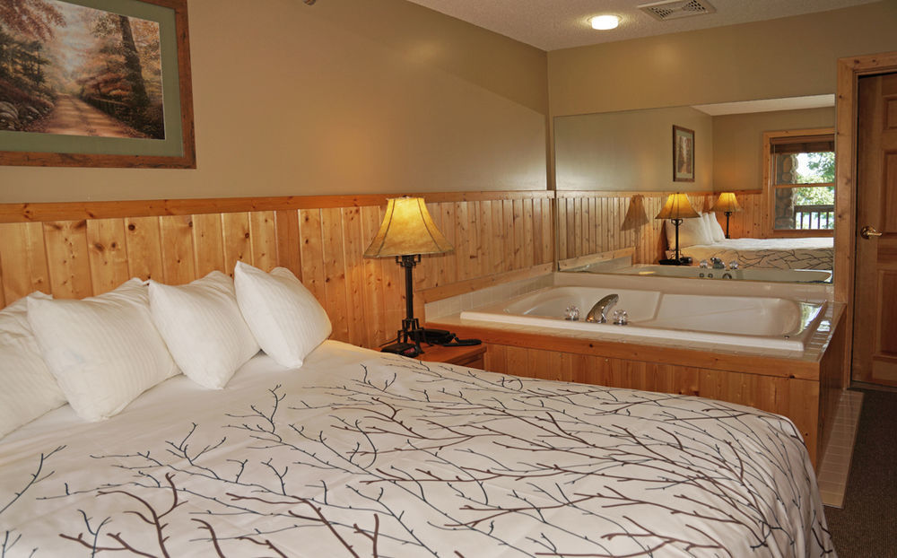 Sugar Lake Lodge Grand Rapids Eksteriør bilde